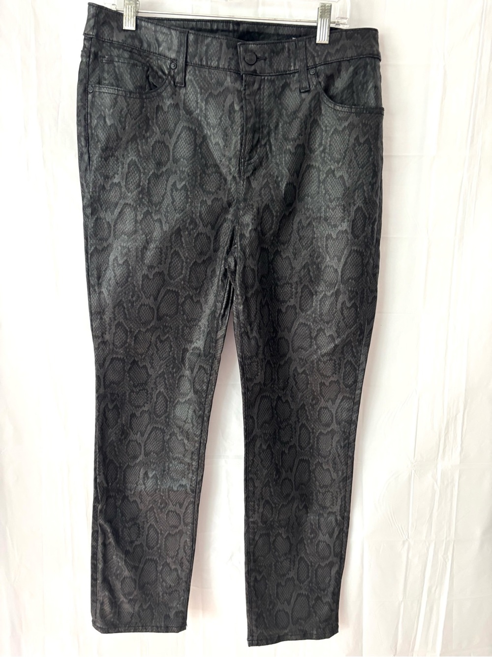 NWOT Chico's Black Coated Snake-Print Ankle Jeans Chico’s SZ 2R SZ 12